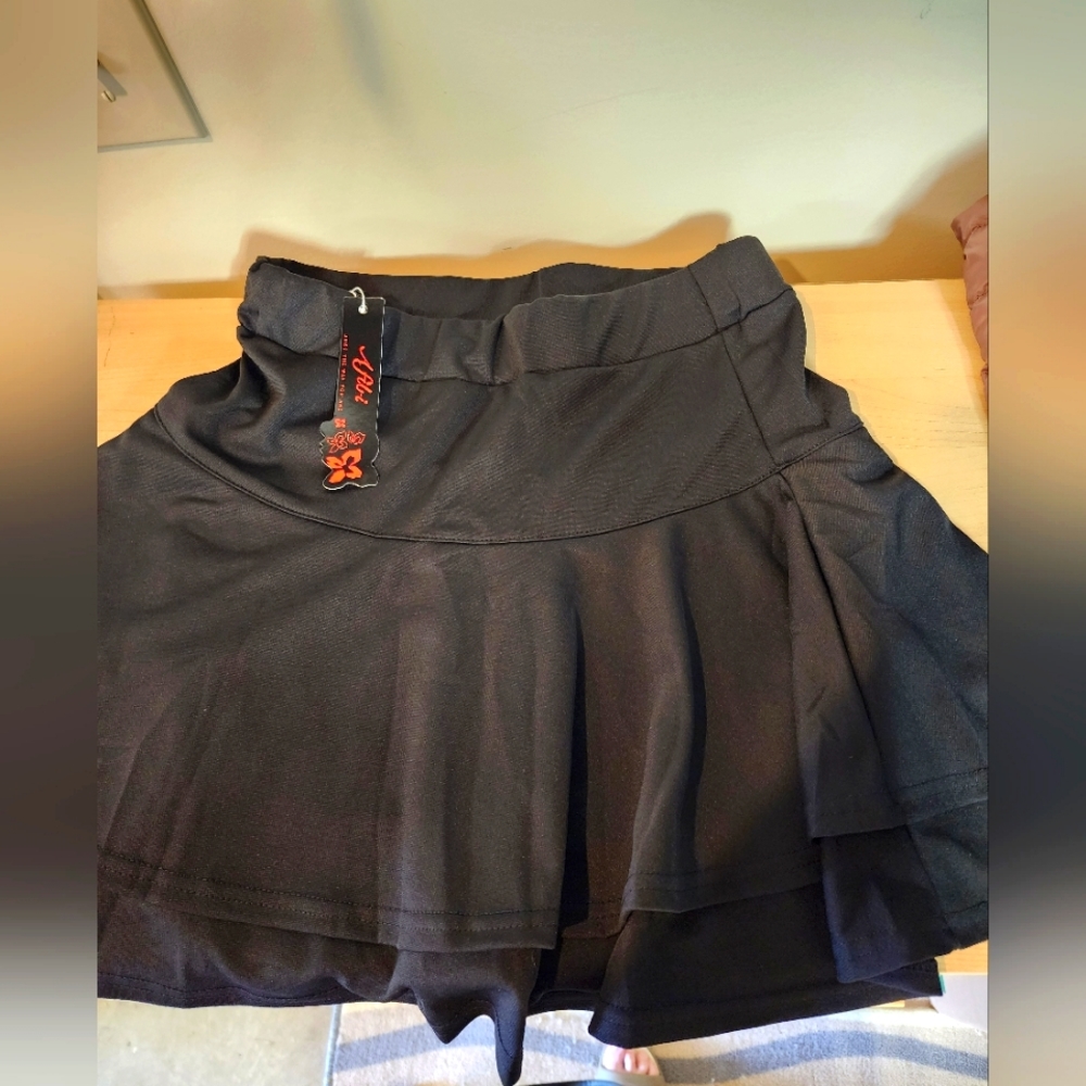 NWT Skater skirt